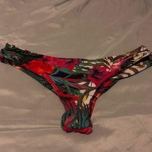 Midori Bikinis bottom